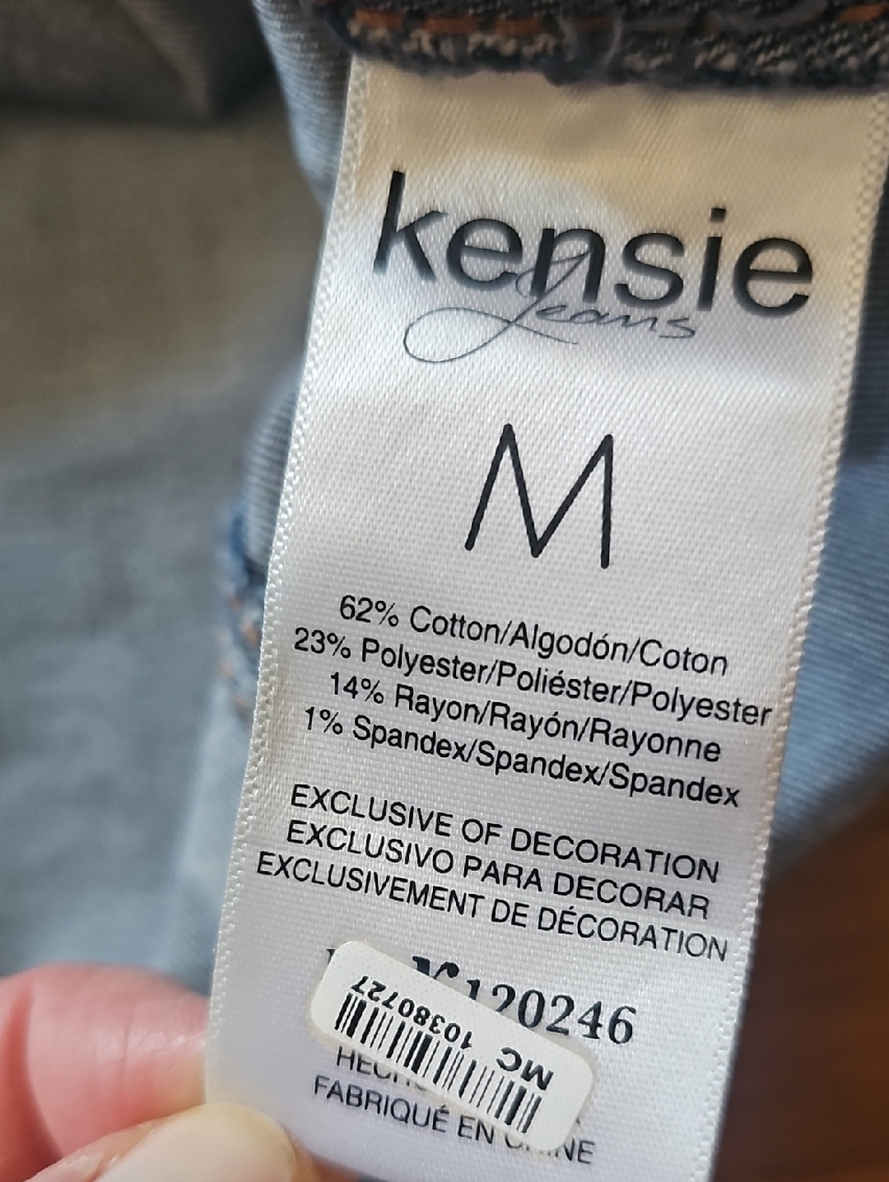 Kensie Jeans Frayed Neckline & Hem Faded Blue Denim Jean Jacket Women's Medium - Picture 12 of 13